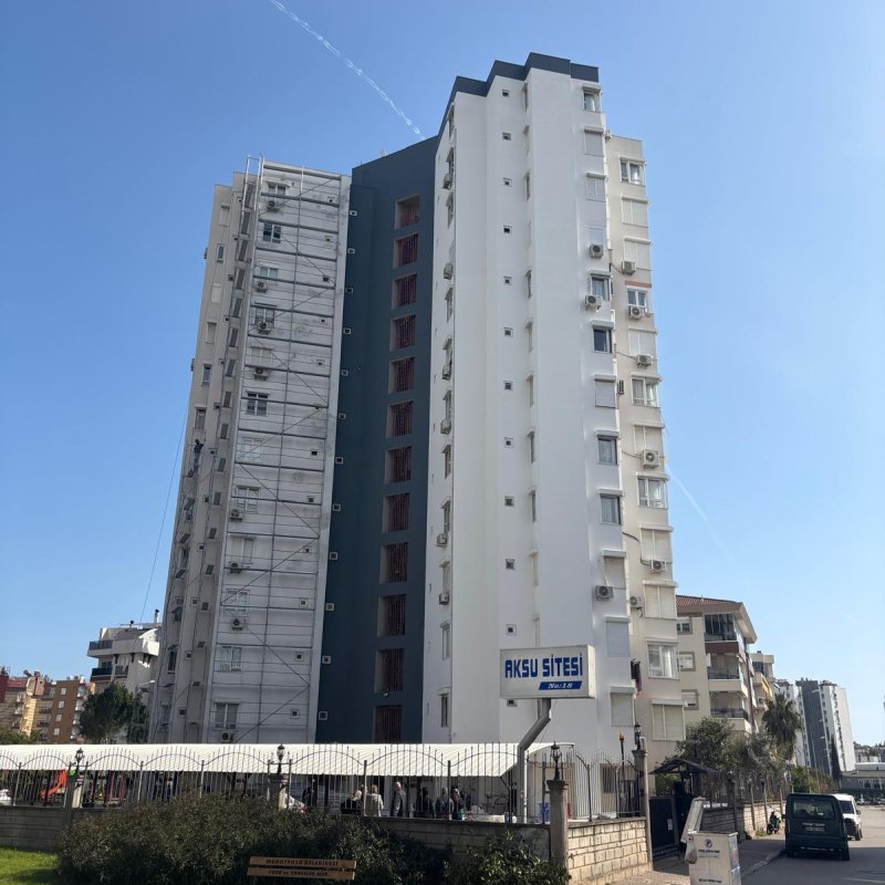 Aksu sitesi 5.000 metrekare dekoratif sıva uygulaması